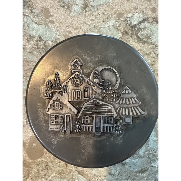 Vintage 1970 Cookie Tin Pewter Winter Night Gingerbread Design Metzkem 7.5"x3" - Picture 1 of 8